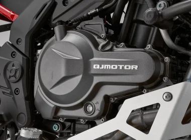 QJ Motor Moto SRT550SX